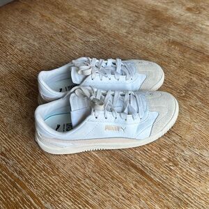 Women’s Puma Sneakers